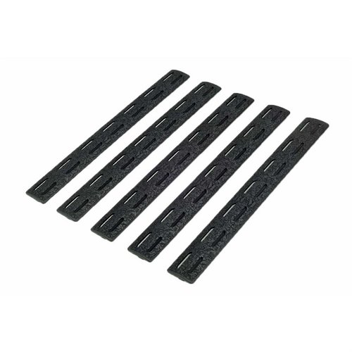 Die BCM M-LOK® Rail Panels bieten einen sicheren Griff, schützen deine Hände vor scharfen Kanten und sind leicht, flexibel und einfach zuschneidbar.